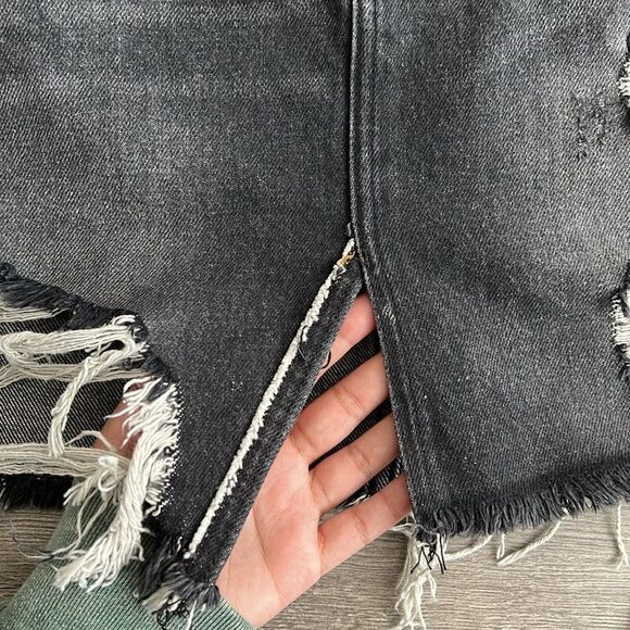 FREE PEOPLE Destroyed Denim Mini Skirt Size 25 Dark Gray Distressed Grunge Boho - Picture 8 of 12